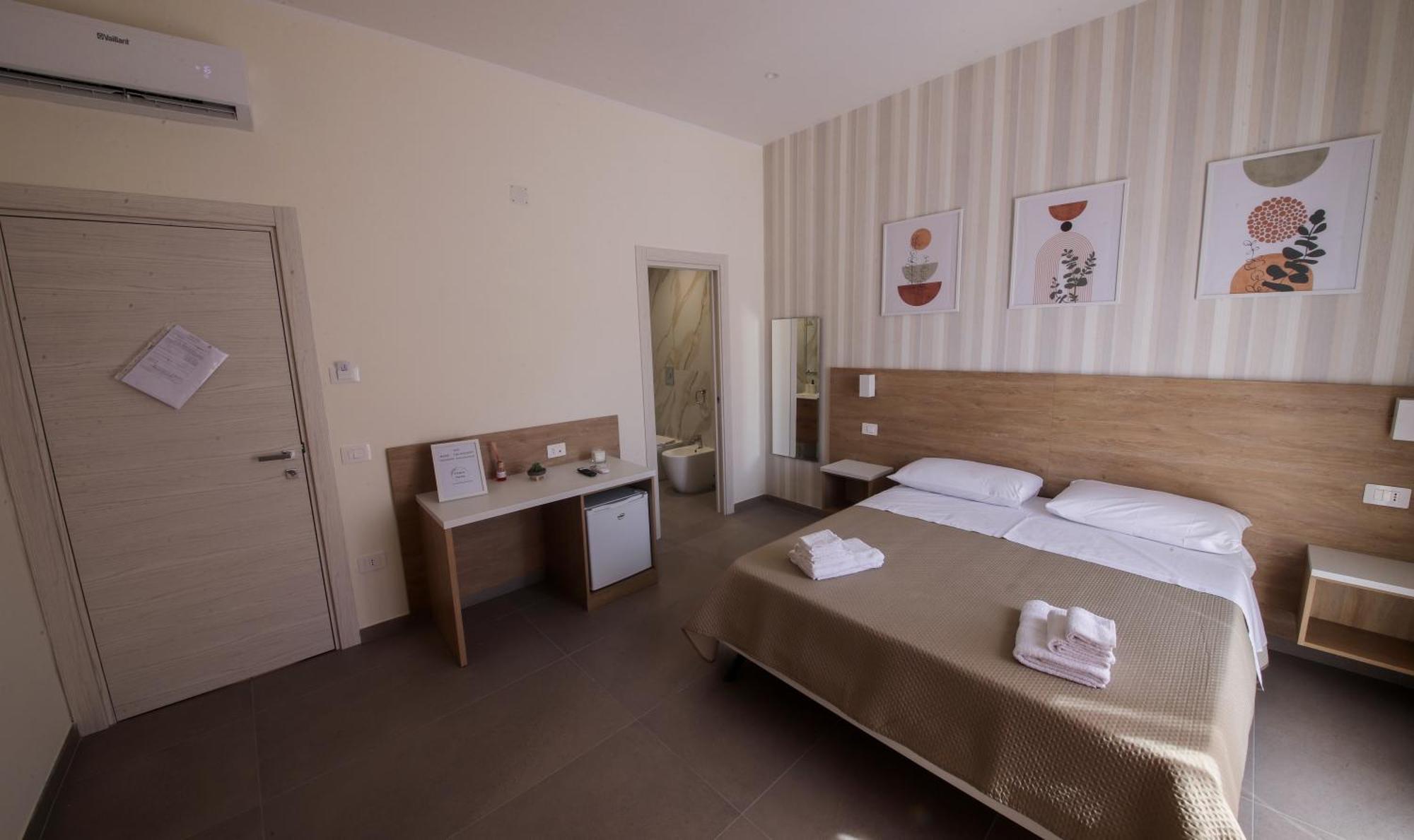 Dimora Savoia Bed & Breakfast