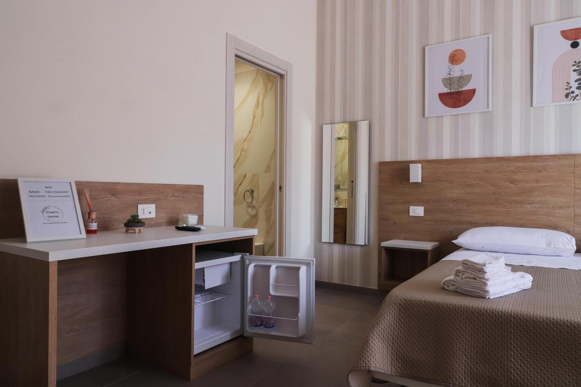 Dimora Savoia Bed & Breakfast Napoli